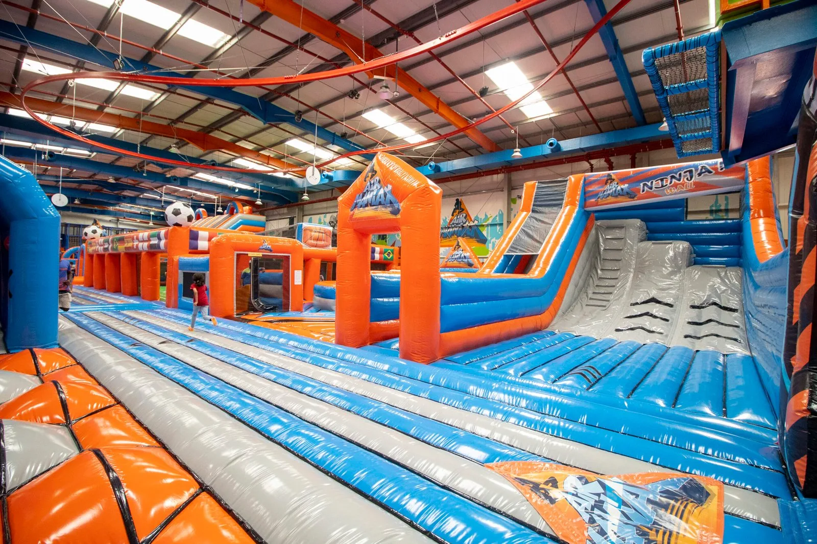 Air Maniax Dubai