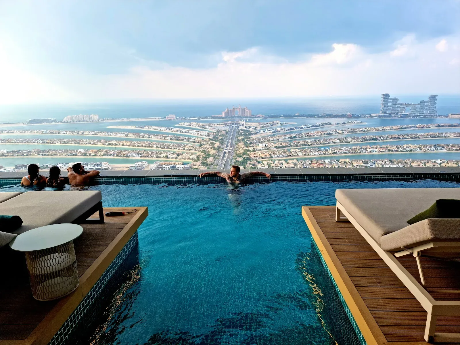 Aura Skypool