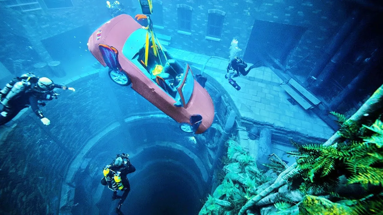 Deep Dive Dubai