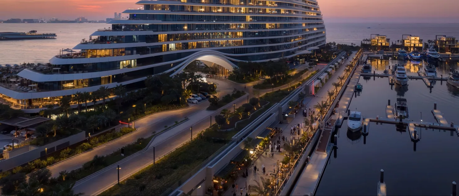 Marsa Al Arab Walk