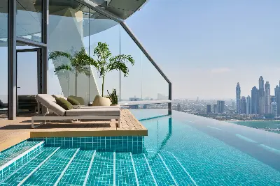 Aura Skypool