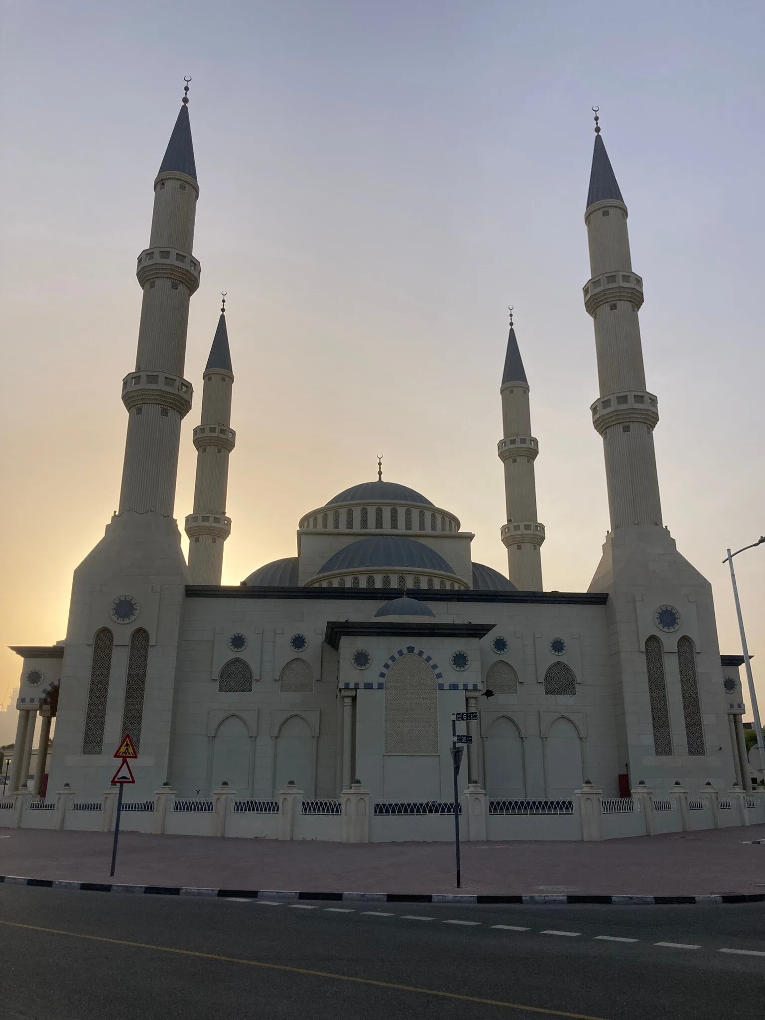 Al Farooq Omar Bin Al Khattab Mosque
