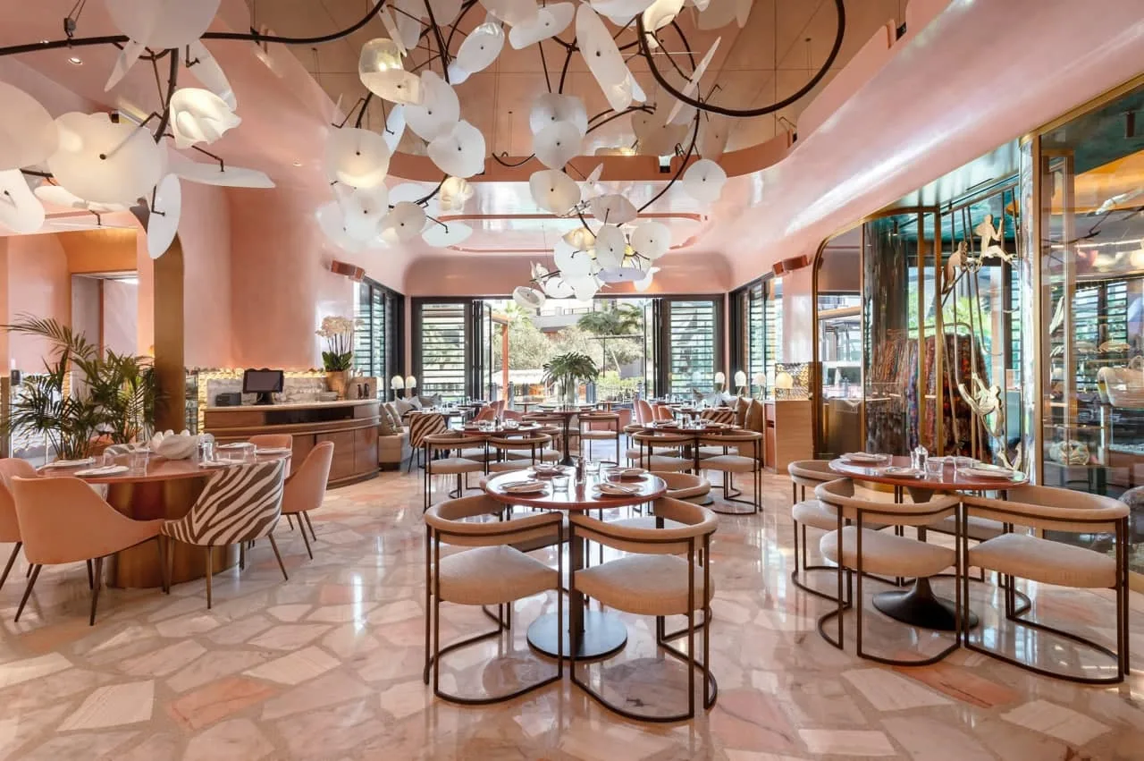 Flamingo Room by tashas